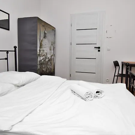 Apartment Roomspoznan Pl - I Polwiejska 20 - 24h Self Check-in *