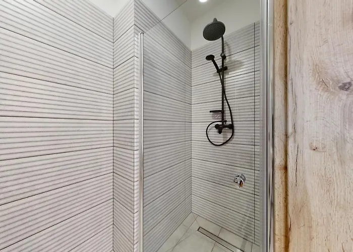 Roomspoznan Pl - I Półwiejska 20 - 24h Self Check-in Apartamento