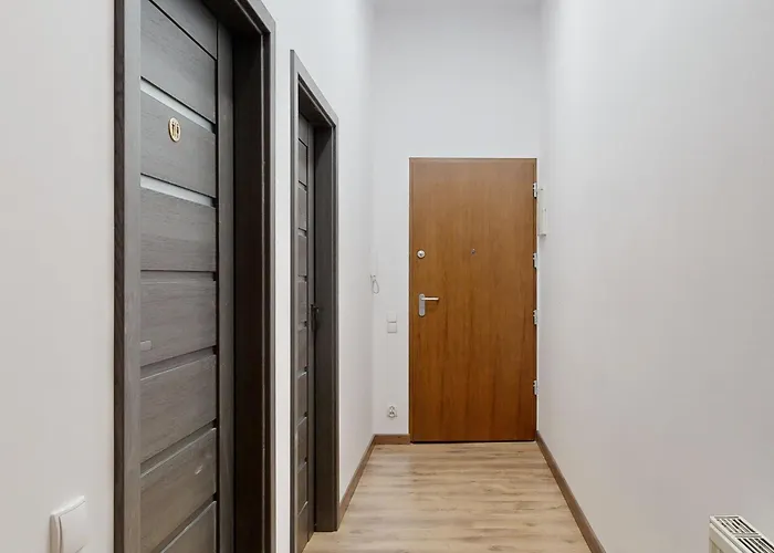 Roomspoznan Pl - I Półwiejska 20 - 24h Self Check-in Poznan