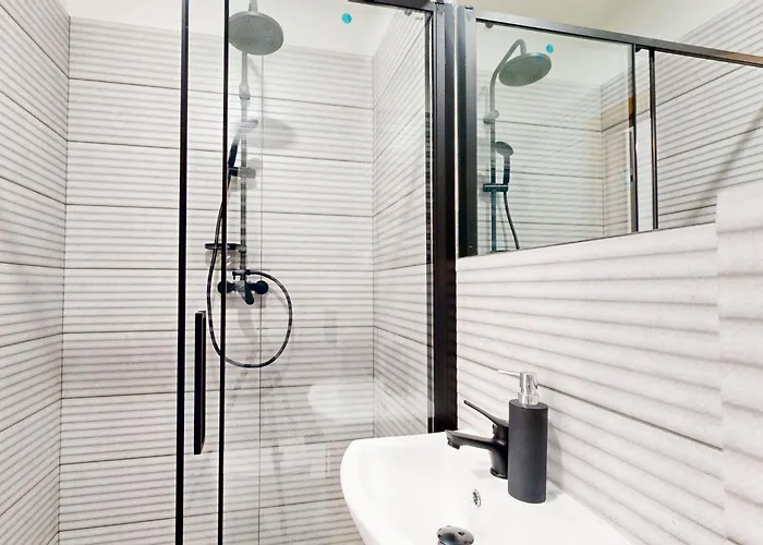 Apartamento Roomspoznan Pl - I Półwiejska 20 - 24h Self Check-in Poznan