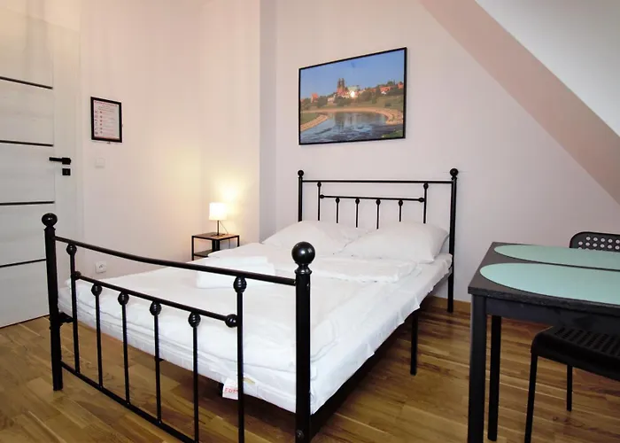 Roomspoznan Pl - I Półwiejska 20 - 24h Self Check-in Poznań