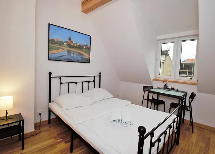 Apartamento Roomspoznan Pl - I Półwiejska 20 - 24h Self Check-in *