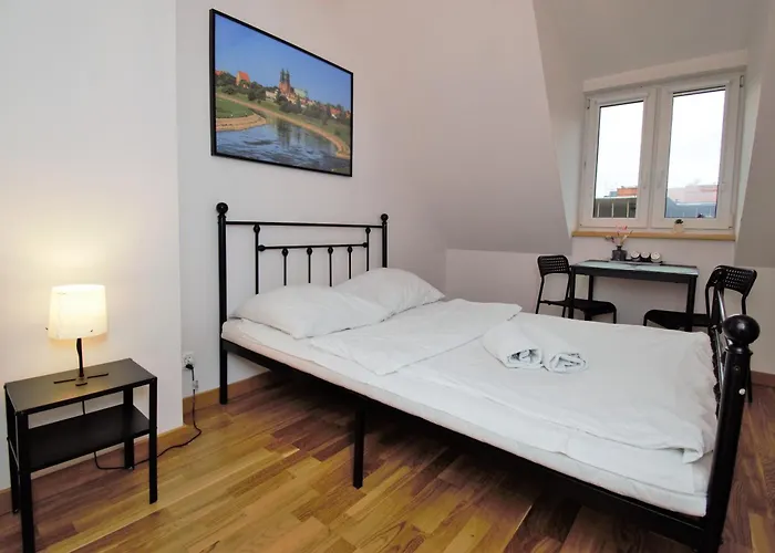 Roomspoznan Pl - I Półwiejska 20 - 24h Self Check-in * Poznan